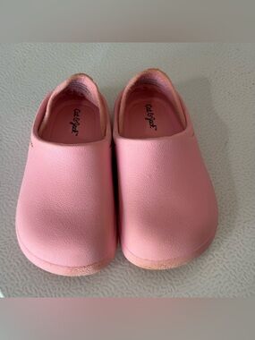 Cat & Jack Kids Pink Clogs Shoes size 7